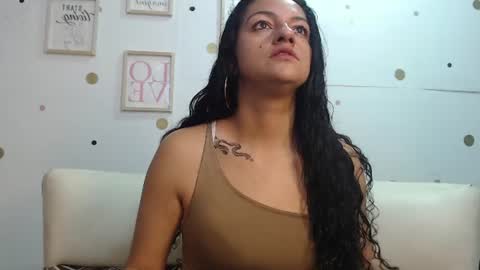 renata_voss online show from August 11, 1:02 pm