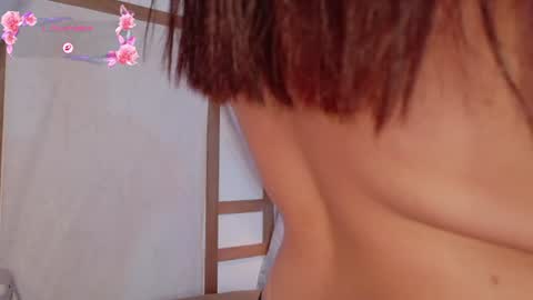 renataleclair online show from August 11, 6:43 pm