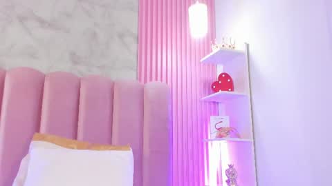 RenataPeach online show from August 2, 4:36 pm