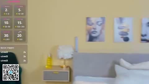 reneefoxy_ online show from July 30, 4:42 am