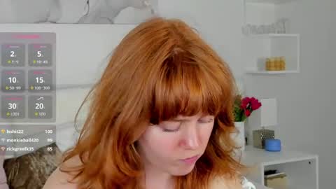 reneefoxy_ online show from August 15, 6:28 am