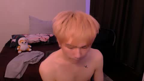 rennuts online show from March 27, 7:42 pm