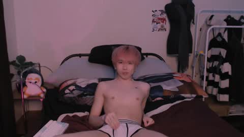 rennuts online show from April 7, 7:22 pm