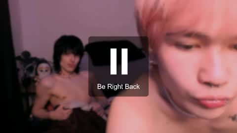 rennuts online show from April 8, 5:44 pm