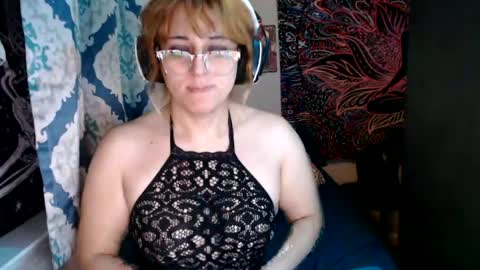 RenXoFlowers online show from July 14, 3:22 am