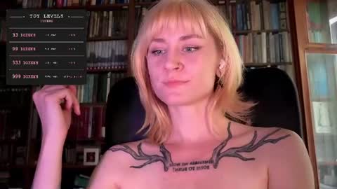 Rie online show from July 11, 3:40 pm