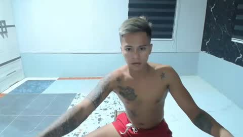 rex_asianboy online show from July 21, 1:24 pm