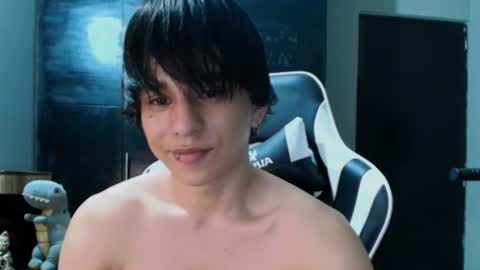 cristopher online show from July 22, 11:51 pm