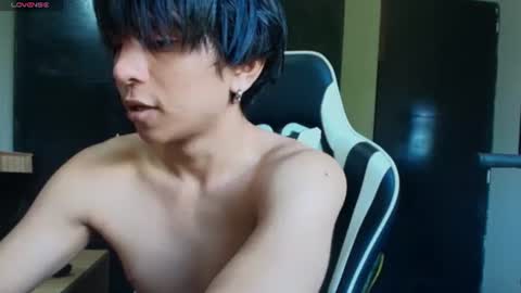 cristopher online show from July 25, 4:33 pm