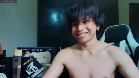 cristopher online show from August 12, 4:31 pm