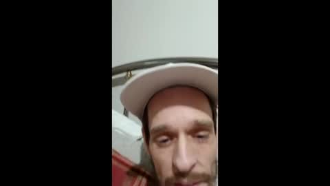 rgilk26 online show from May 1, 4:44 pm