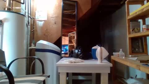 Dee online show from July 14, 9:37 pm