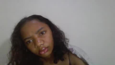 rianahcia online show from August 8, 9:26 pm