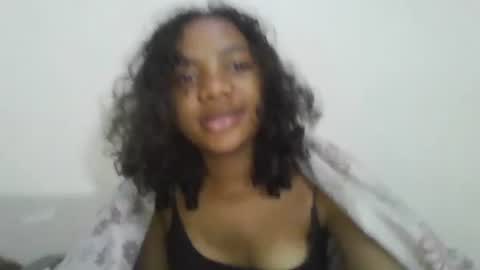 rianahcia online show from August 9, 2:56 am