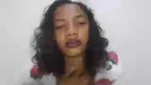 rianahcia online show from August 10, 1:07 am