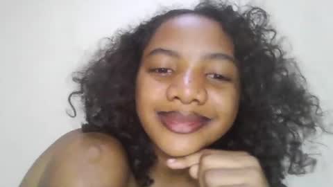 rianahcia online show from August 14, 11:41 pm