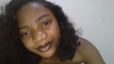 rianahcia online show from August 15, 9:52 pm