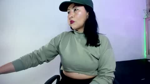 riass_gremmory online show from August 15, 12:42 pm
