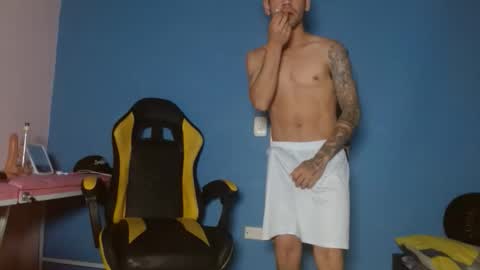 ricardo_big_cock online show from April 5, 9:28 am