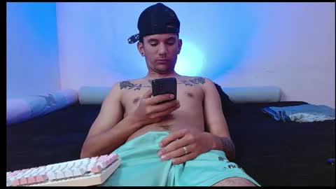 Kylie and Adam online show from May 22, 8:22 pm