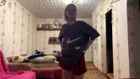 jenny online show from August 17, 6:35 pm