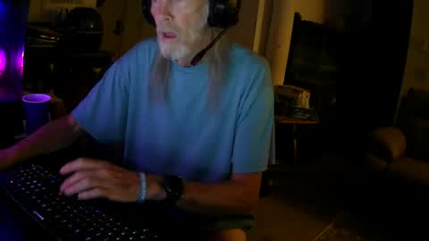 rickl56 online show from August 11, 1:40 am