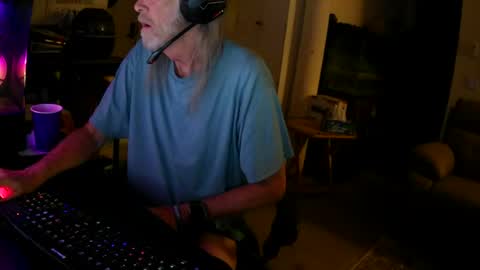 rickl56 online show from August 11, 3:52 am