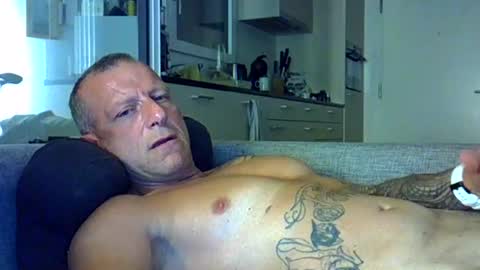 ricogumpi online show from August 15, 2:48 am