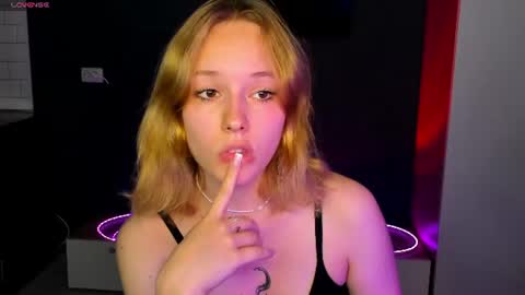 rikkitikkitavik online show from August 10, 3:46 pm