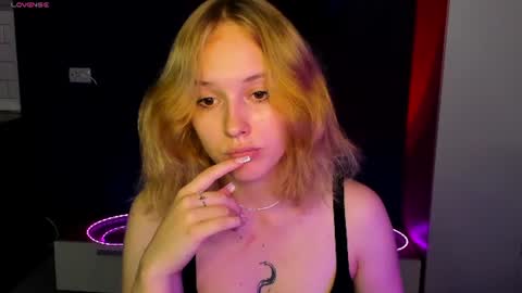rikkitikkitavik online show from August 15, 6:56 pm