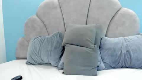 riley_dolly online show from August 10, 5:20 am