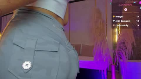 Riley Sierra online show from August 5, 4:05 pm