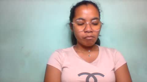 rinah856024 online show from August 15, 9:46 am