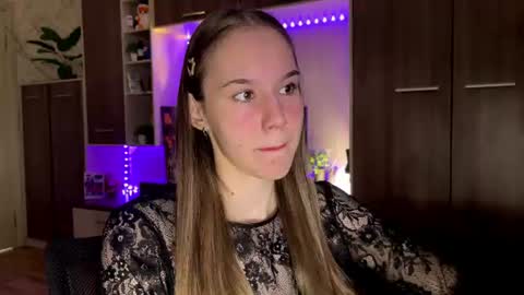 RinaRight online show from August 15, 10:25 pm