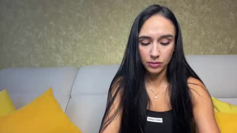 Oksana online show from August 5, 5:00 pm