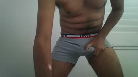 rishavb1991 online show from May 5, 11:28 pm