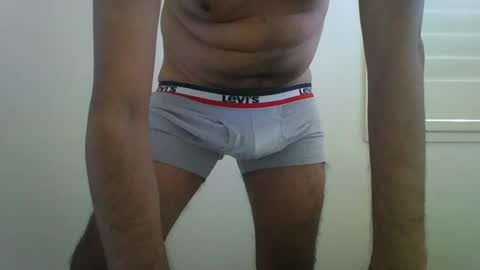 rishavb1991 online show from June 16, 4:33 am