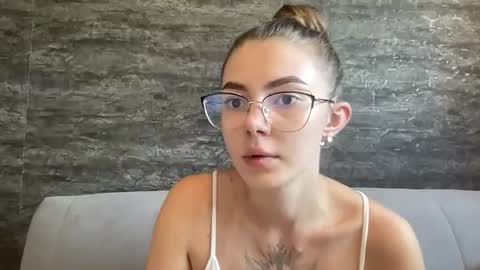 ritaneer online show from August 15, 11:36 am