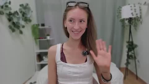 EVA here online show from August 15, 7:45 am