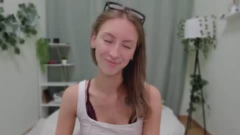 EVA here online show from August 15, 11:03 am