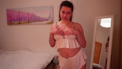 rizzcaprice online show from August 6, 5:45 pm