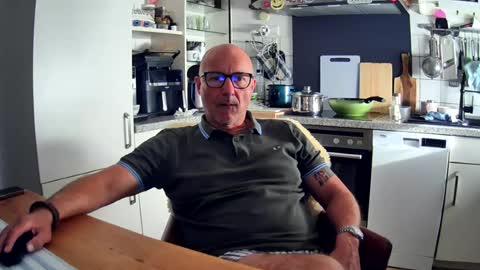 roadrunnerger online show from August 14, 4:43 pm