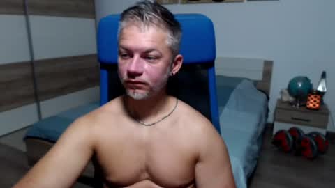 robbyshawz online show from August 8, 4:56 am