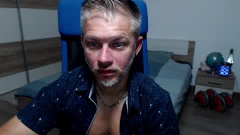 robbyshawz online show from August 10, 6:48 am