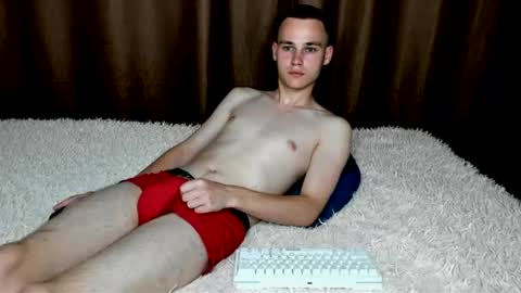 robert10211 online show from July 26, 5:29 pm
