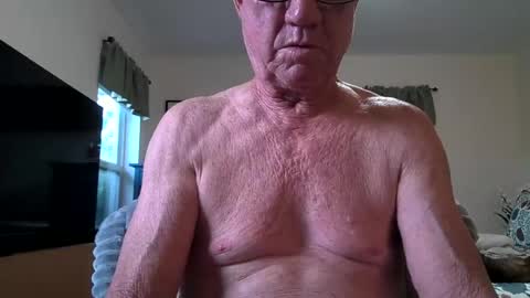 robert online show from September 5, 8:36 pm