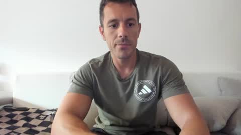 roberto4ever online show from August 6, 4:22 am