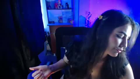 Robin online show from August 4, 3:58 am