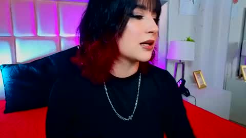 robin_bennett_ online show from August 9, 1:56 pm