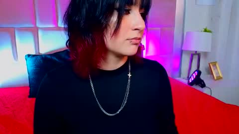 robin_bennett_ online show from August 9, 5:14 pm